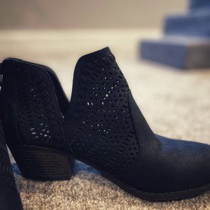 Fergalicious Bonus Bootie (9.5)